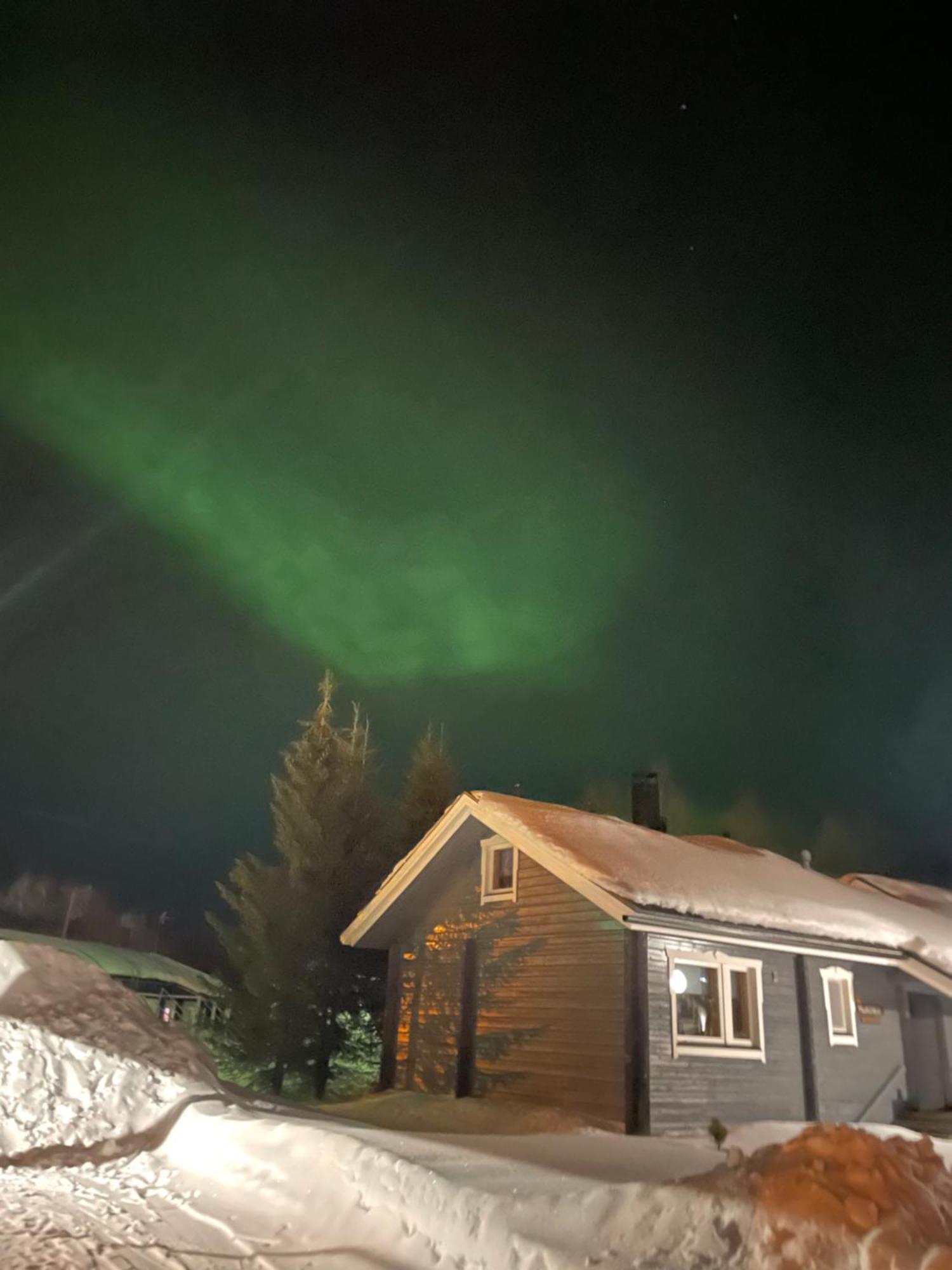 Ferienwohnung Yllaestoelli 2 D, Aekaeslompolo Kolari Exterior foto